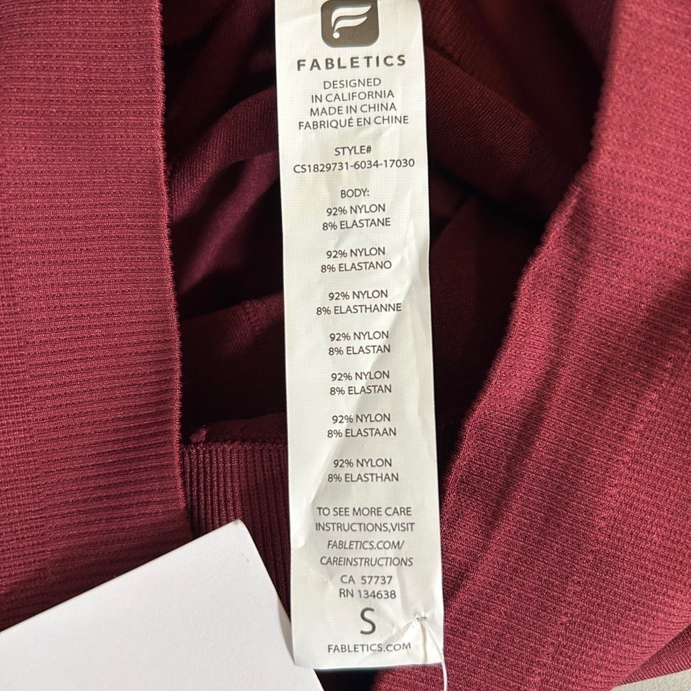 Fabletics High-Waisted Seamless Capri Leggings — Burgundy Maroon Size S (4-6) - Picture 9 of 9